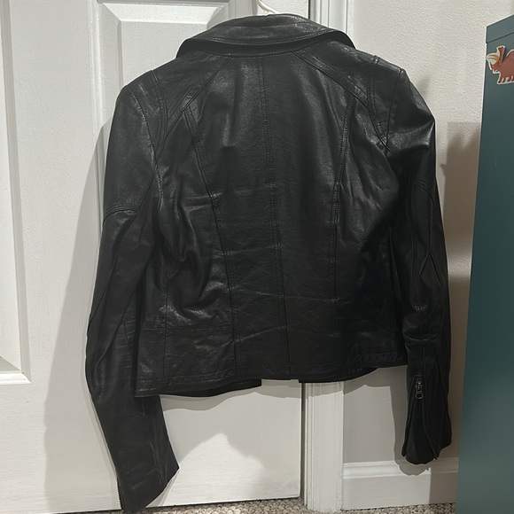 Theory moto leather jacket - size S/P. Worn a couple of times. - Picture 5 of 6